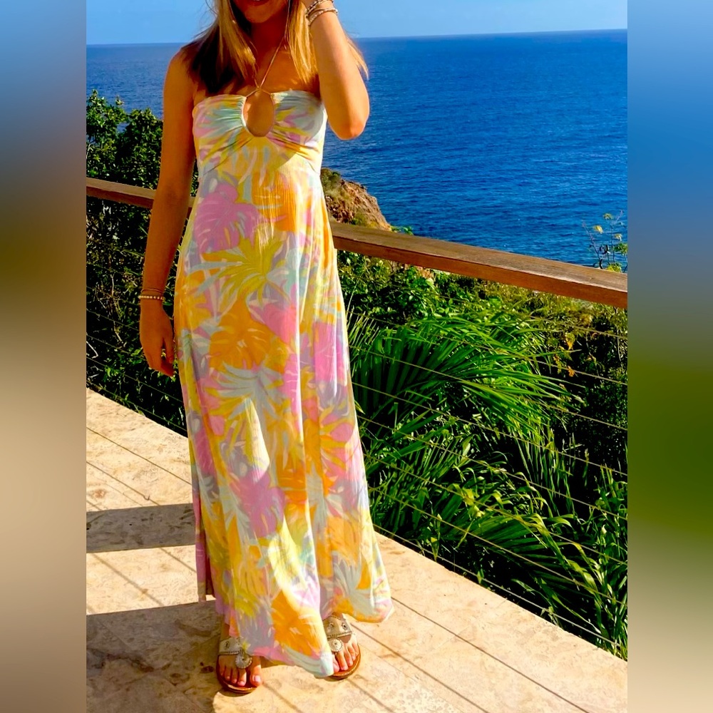 Tropical Billabong Maxi Dress with Halter Neck